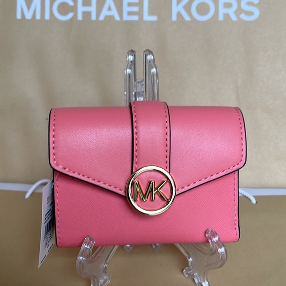 MICHAEL KORS CARMEN MEDIUM LOGO AND FAUX LEATHER WALLET GRAPEFRUIT - Picture 2 of 16
